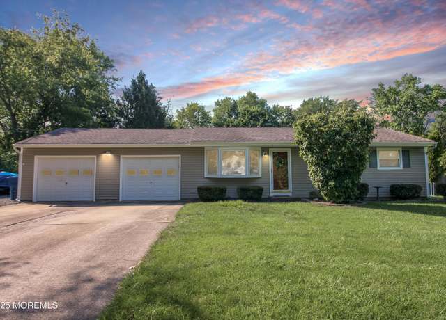 Property at 35 Dawn Cypress Ln, Jackson, NJ 08527, 2 beds, 1 bath