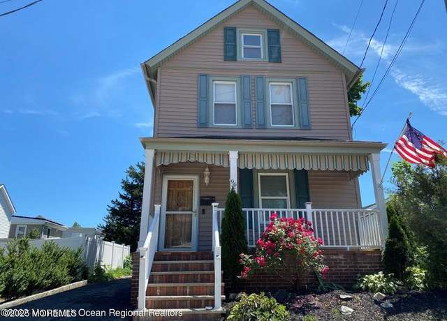 Property at 96 Mechanic St, Red Bank, NJ 07701, 2 beds, 1.5 baths