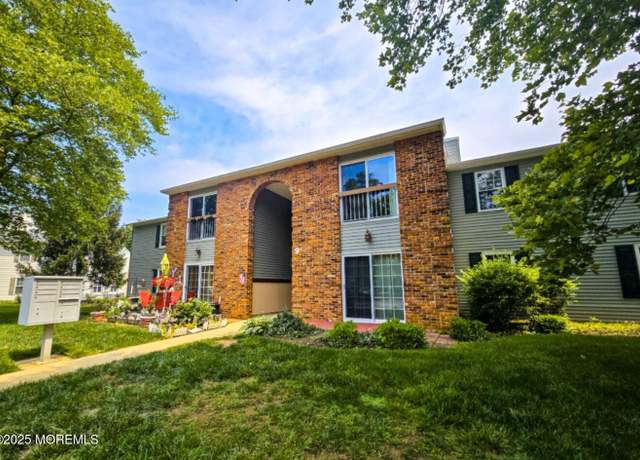 Property at 9-2 Seattle Ct, Freehold, NJ 07728, 2 beds, 1.5 baths