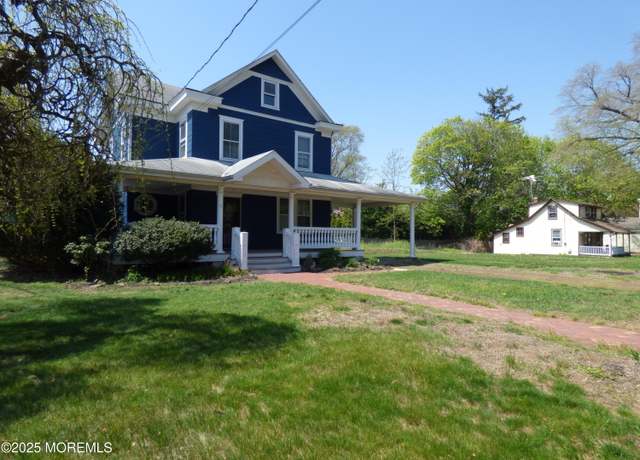 Property at 111 Lakeside Ave, Navesink, NJ 07752, 3 beds, 1 bath