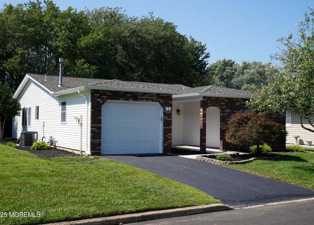 Property at 1 Graham Ct, Brick, NJ 08724, 2 beds, 2 baths