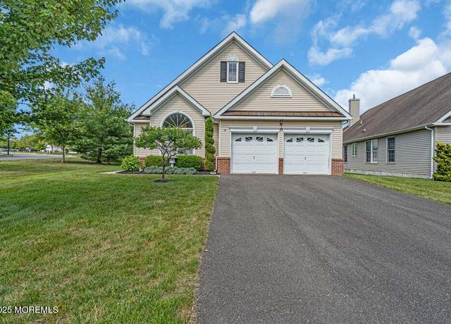 Property at 12 Boxwood Dr, Ocean Twp, NJ 07712, 2 beds, 2 baths
