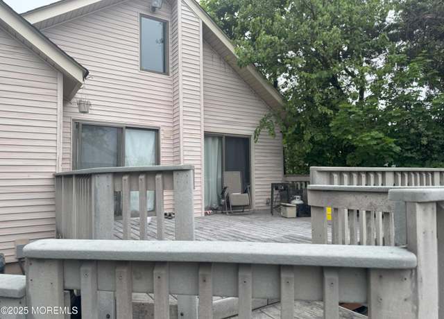 Property at 279 Washington St, Keyport, NJ 07735, 3 beds, 2 baths