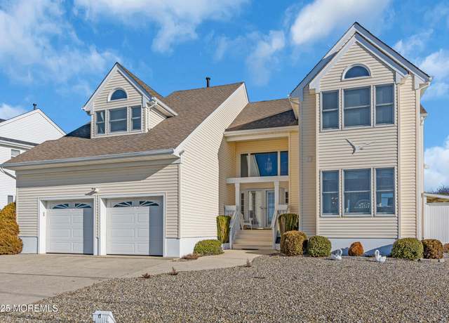 Property at 295 Allen Rd, Bayville, NJ 08721, 3 beds, 2.5 baths
