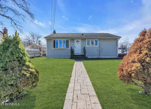 Property at 1116 Woodmere Dr, Keyport, NJ 07735, 4 beds, 2 baths