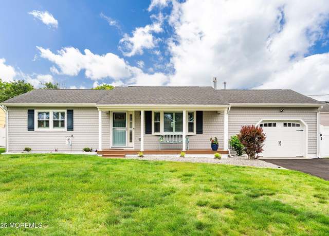 Property at 3206 Chicopee Pl, Point Pleasant, NJ 08742, 2 beds, 2 baths