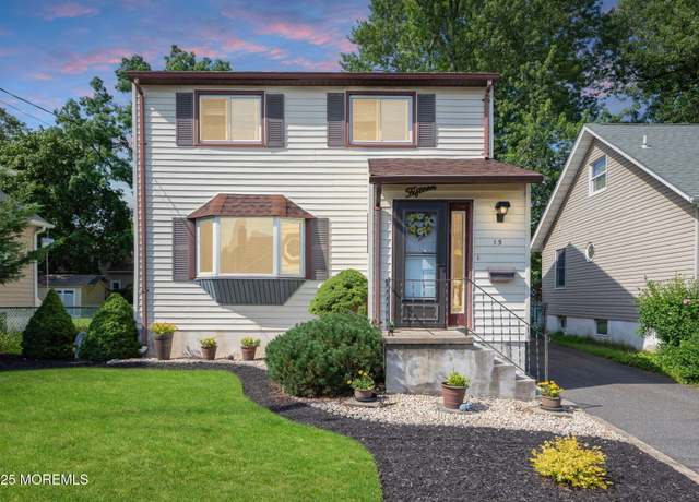 Property at 15 Tiensch Ave, Leonardo, NJ 07737, 3 beds, 1 bath