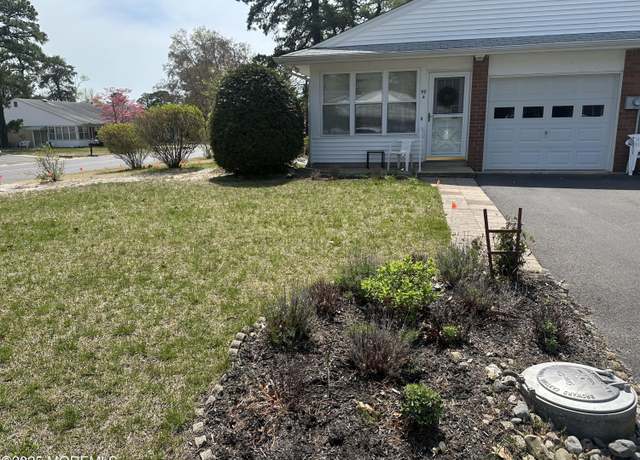 Property at 59A Kennedy Dr, Whiting, NJ 08759, 1 bed, 1 bath