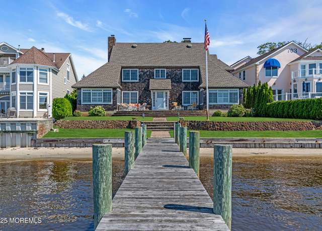Property at 701 Princeton Ave, Brick, NJ 08724, 4 beds, 3 baths