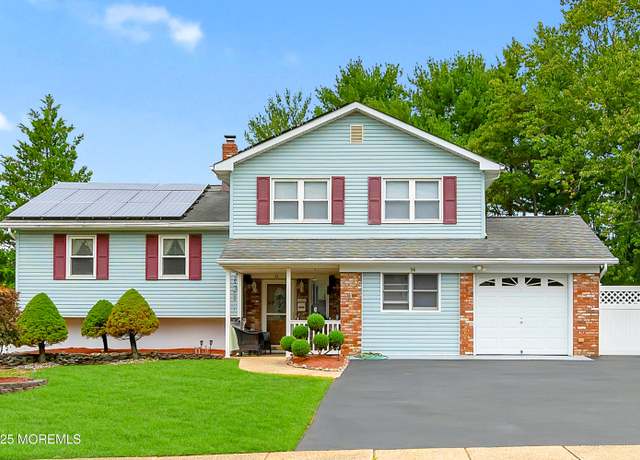 Property at 14 N Longview Rd, Howell, NJ 07731, 4 beds, 2.5 baths