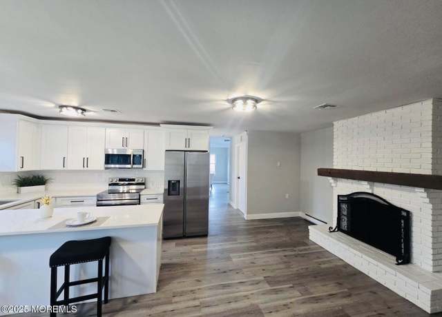 Property at 47 N Buckingham Dr, Manchester, NJ 08759, 2 beds, 2 baths