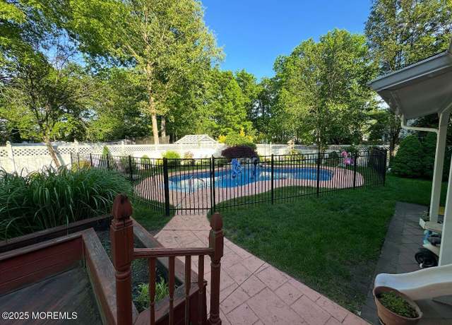 Property at 2031 Longewood Ln, Toms River, NJ 08755, 4 beds, 2.5 baths
