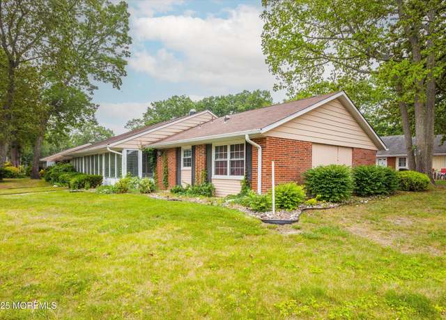 Property at 111 Edinburgh Ln Unit D, Lakewood, NJ 08701, 2 beds, 2 baths