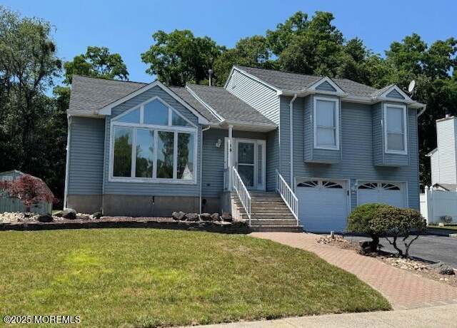 Property at 13 Heritage Dr, Howell, NJ 07731, 4 beds, 3 baths