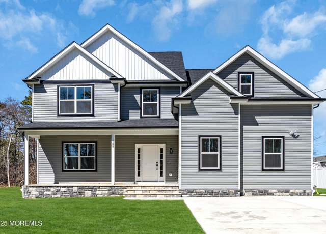 Property at 725 Second Ave, Toms River, NJ 08757, 4 beds, 3.5 baths