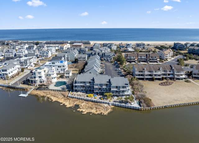 Property at 5 Island View Way #57, Sea Bright, NJ 07760, 3 beds, 2.5 baths