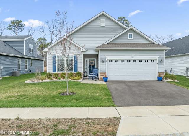 Property at 20 Samuel Dr, Barnegat, NJ 08005, 3 beds, 2 baths