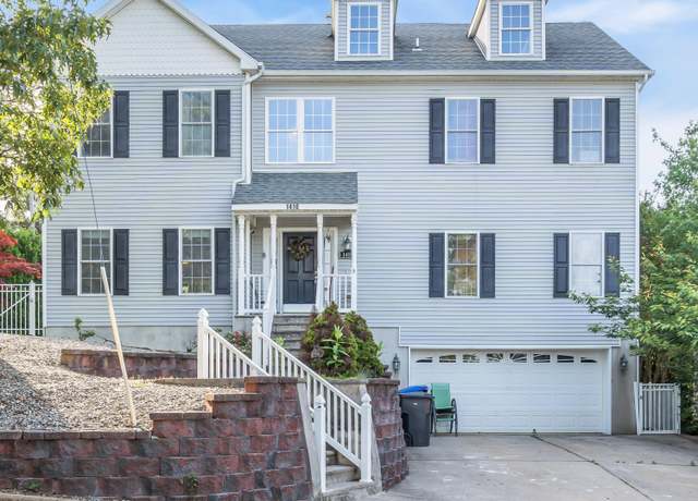 Property at 1418 Summit Pl, Toms River, NJ 08753, 4 beds, 2.5 baths