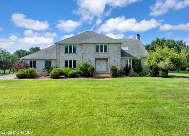 Property at 5 Tamar Ct, Manalapan, NJ 07726, 5 beds, 3 baths