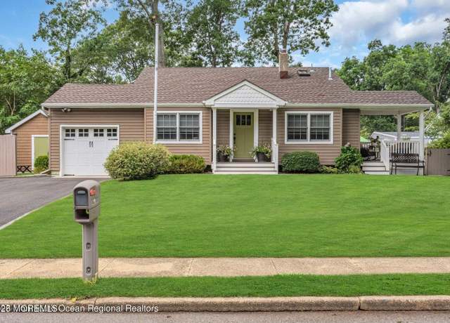 Property at 19 Germania Ct, Toms River, NJ 08755, 4 beds, 2.5 baths