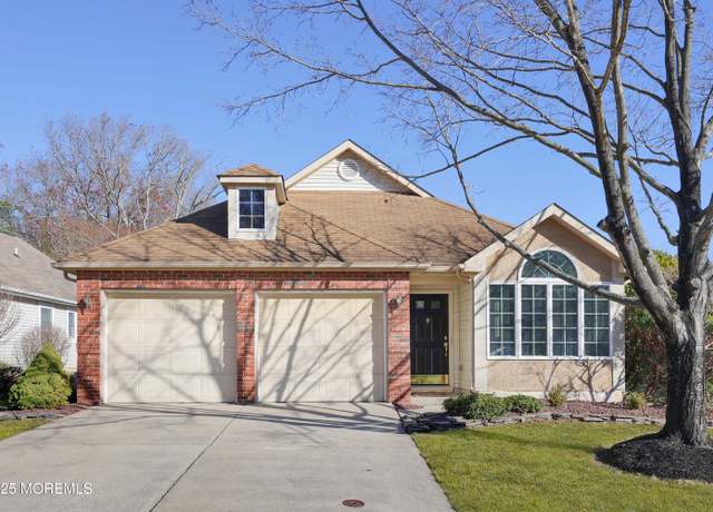 Property at 2334 Agincourt Rd, Toms River, NJ 08755, 2 beds, 2 baths