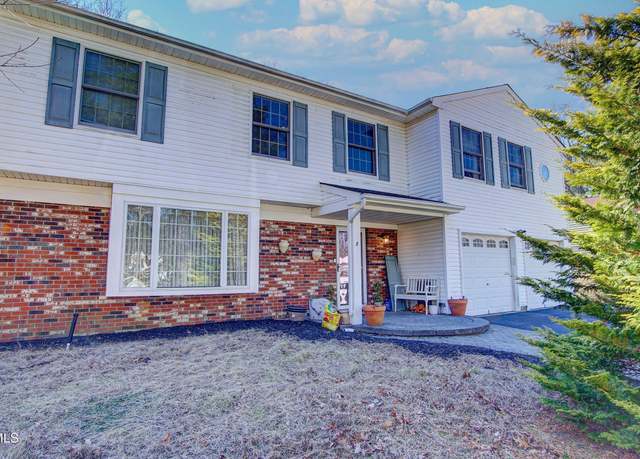 Property at 8 Feathertree Ct, Howell, NJ 07731, 4 beds, 3.5 baths