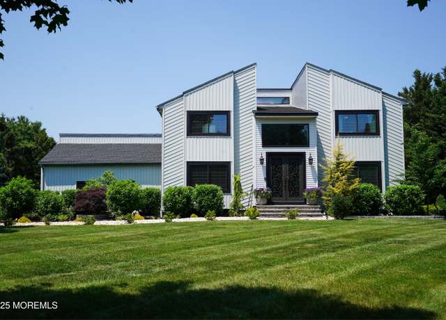 Property at 9 Desai Ct, Freehold, NJ 07728, 4 beds, 2.5 baths