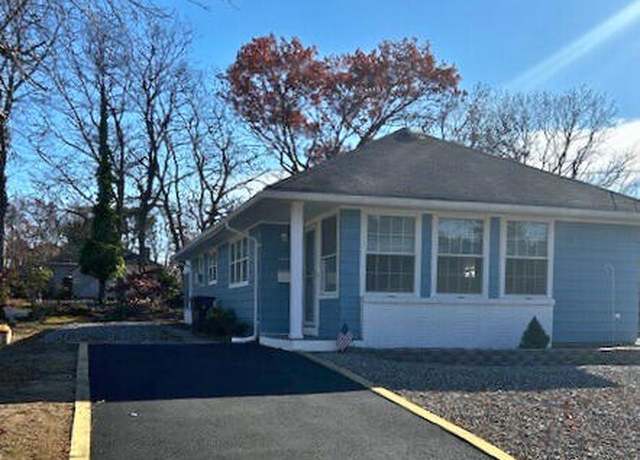 Property at 1845 Hovsons Blvd, Toms River, NJ 08753, 2 beds, 1 bath