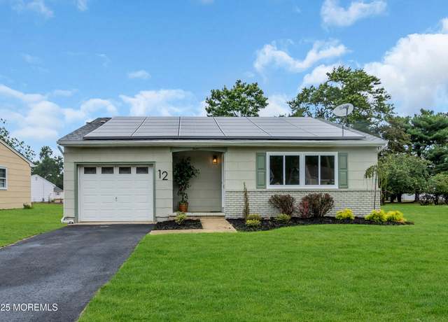 Property at 12 Norfolk Dr, Berkeley, NJ 08721, 2 beds, 1.5 baths