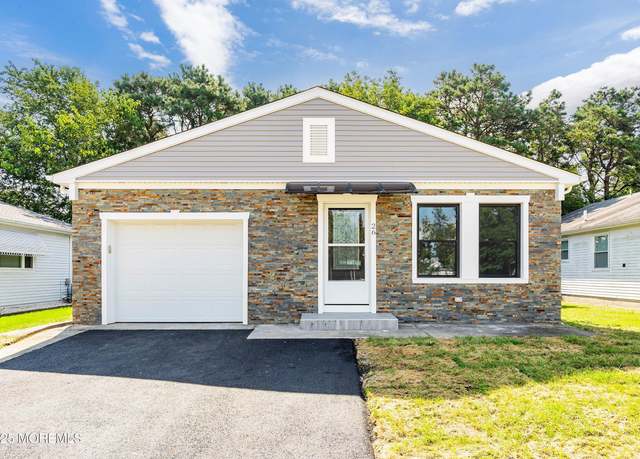 Property at 26 Buena Visa Dr, Toms River, NJ 08757, 2 beds, 2 baths