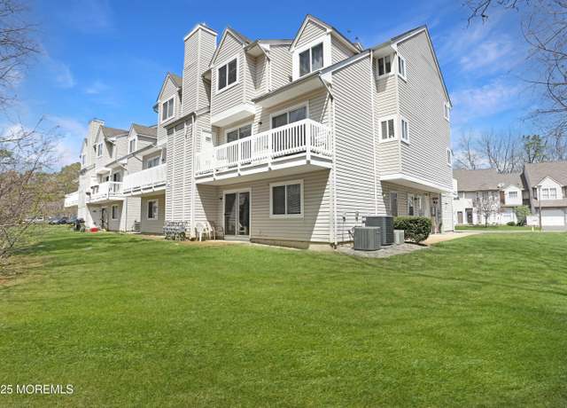 Property at 4108 Norma Pl, Toms River, NJ 08755, 2 beds, 2 baths