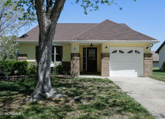 Property at 113 Ash Rd #8, Manahawkin, NJ 08050, 2 beds, 2 baths