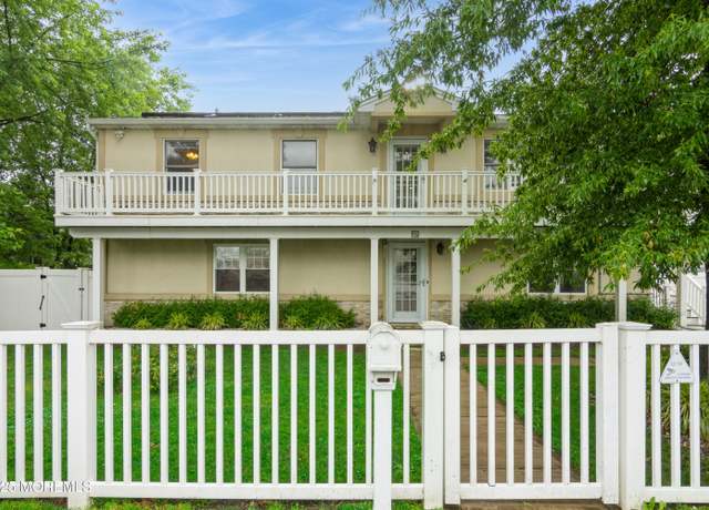 Property at 27 Gillette St, Keansburg, NJ 07734, 2 beds, 2 baths