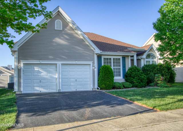 Property at 10 Lakeland Dr, Barnegat, NJ 08005, 2 beds, 2 baths
