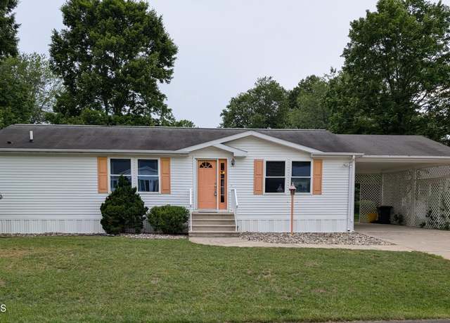 Property at 14 Tanglewood Dr, Cream Ridge, NJ 08514, 2 beds, 2 baths