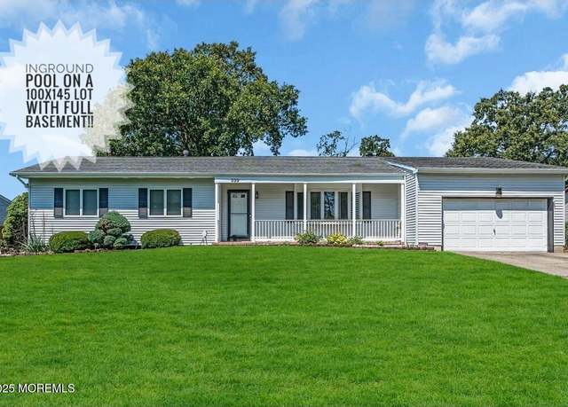 Property at 333 Savannah Rd, Toms River, NJ 08757, 3 beds, 2 baths