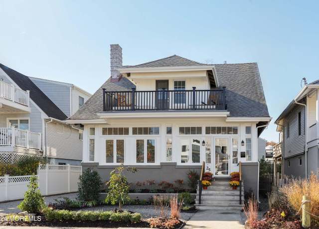 Property at 25 Shrewsbury Ave, Highlands, NJ 07732, 3 beds, 2.5 baths