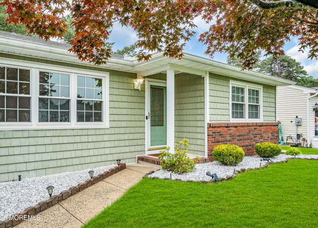 Property at 11 Sheepshead Dr, Toms River, NJ 08757, 2 beds, 2 baths