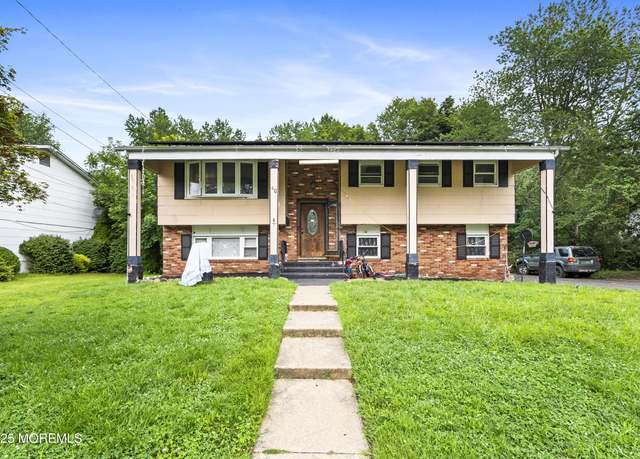 Property at 40 Brookwood Pkwy, Jackson, NJ 08527, 4 beds, 2 baths
