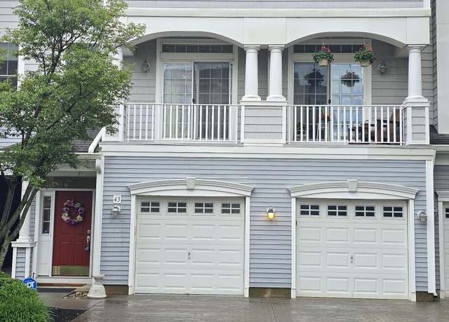 Property at 43 Skimmer Ln, Port Monmouth, NJ 07758, 3 beds, 3.5 baths