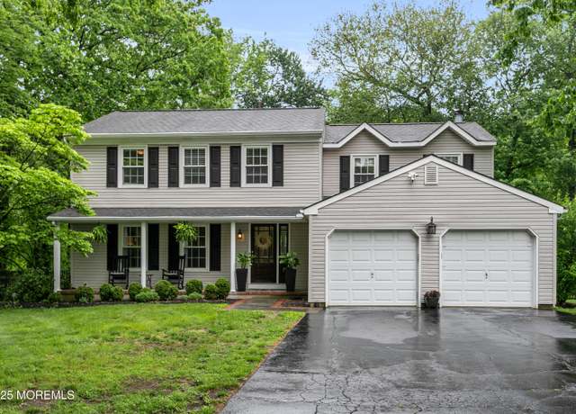 Property at 19 Stanley Ln, Middletown, NJ 07748, 4 beds, 2.5 baths