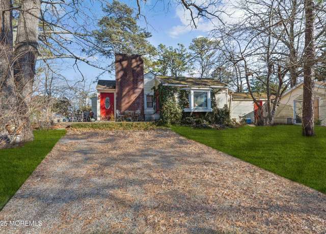Property at 48 Bay Pkwy, Waretown, NJ 08758, 3 beds, 2.5 baths