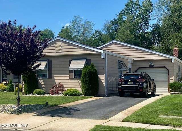 Property at 52 Santiago Ct, Toms River, NJ 08757, 2 beds, 2 baths