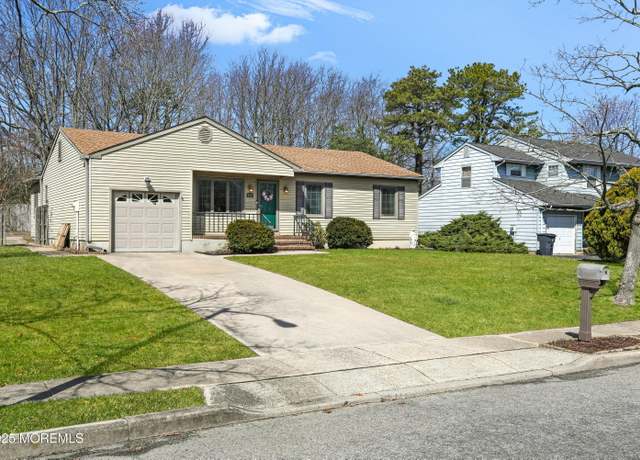 Property at 104 Alissa Dr, Toms River, NJ 08753, 3 beds, 2 baths
