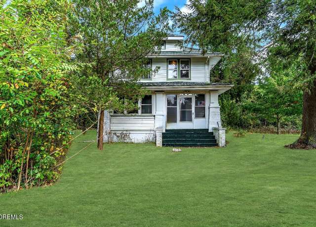 Property at 53 Estelle Ln, Howell, NJ 07731, 3 beds, 2 baths
