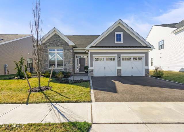Property at 17 Woodspring Rd, Farmingdale, NJ 07727, 3 beds, 2 baths