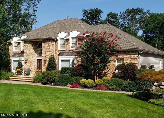 Property at 25 Wesley Ct, Eatontown, NJ 07724, 4 beds, 2.5 baths