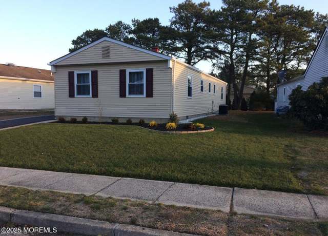 Property at 177 Pulaski Blvd, Toms River, NJ 08757, 2 beds, 2 baths