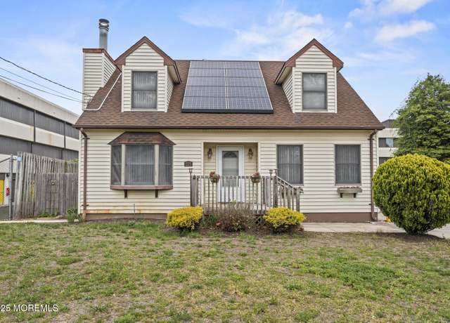 Property at 225 Buermann Ave, Toms River, NJ 08753, 4 beds, 2 baths