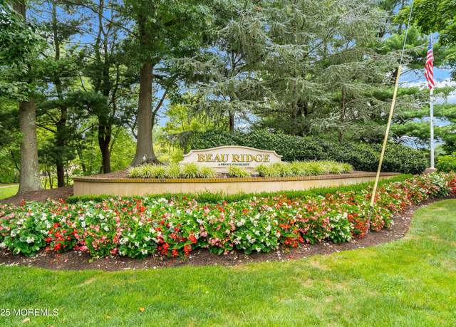 Property at 126 Metedeconk Ct, Holmdel, NJ 07733, 3 beds, 3 baths